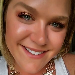 Meet your Posher, Kristin